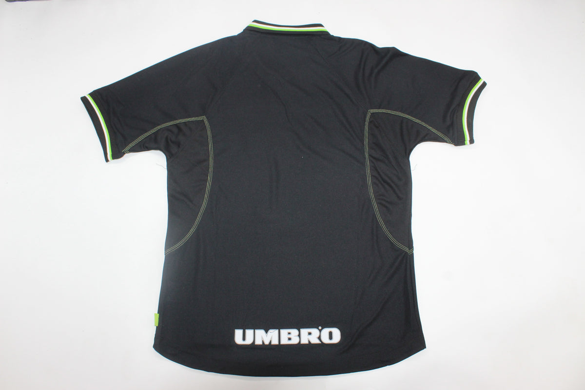 MAN U 98-99 TRIBLE WINNERS VERSION — Club Retro
