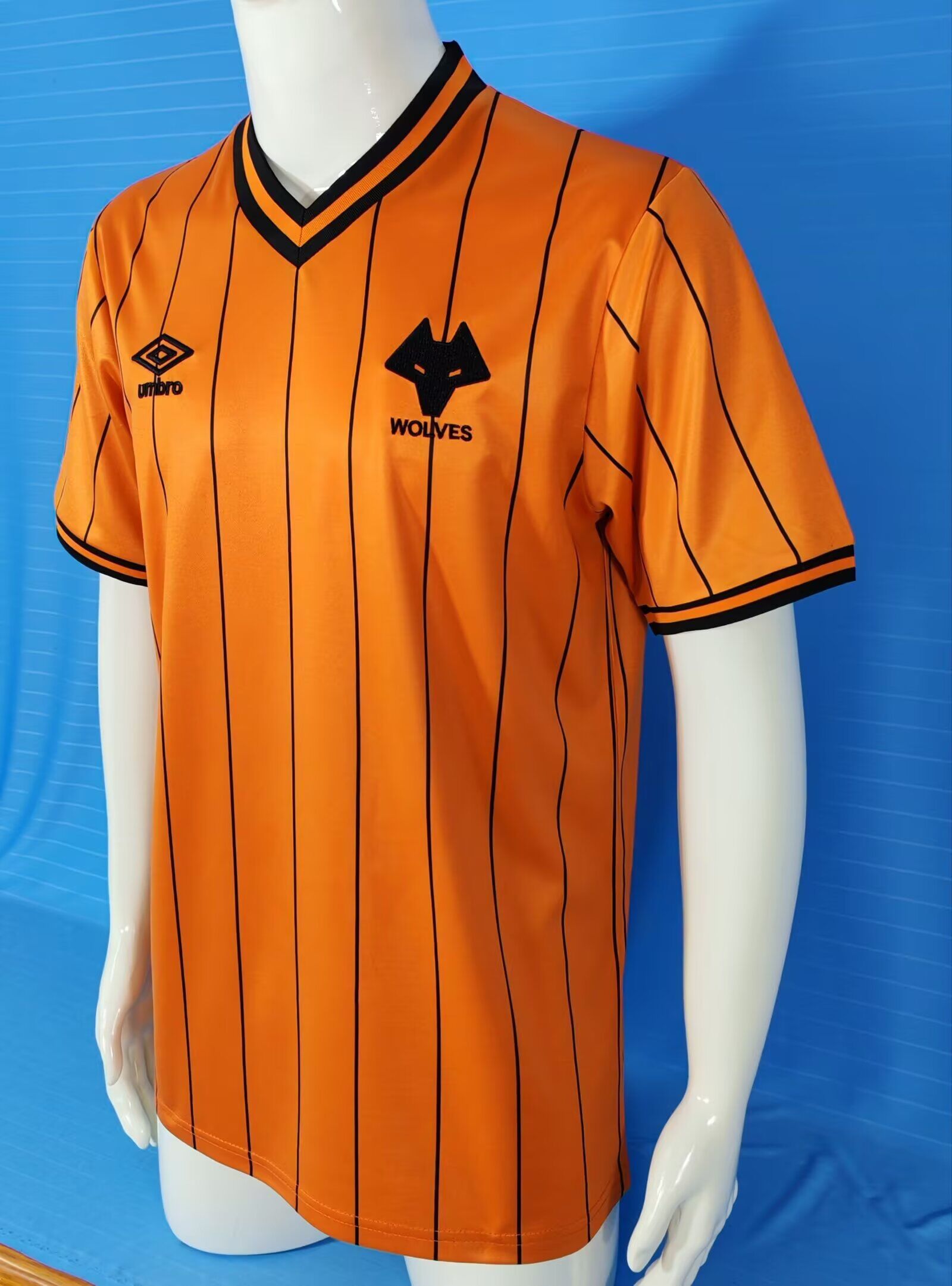 WOLVES 85-86 — Club Retro