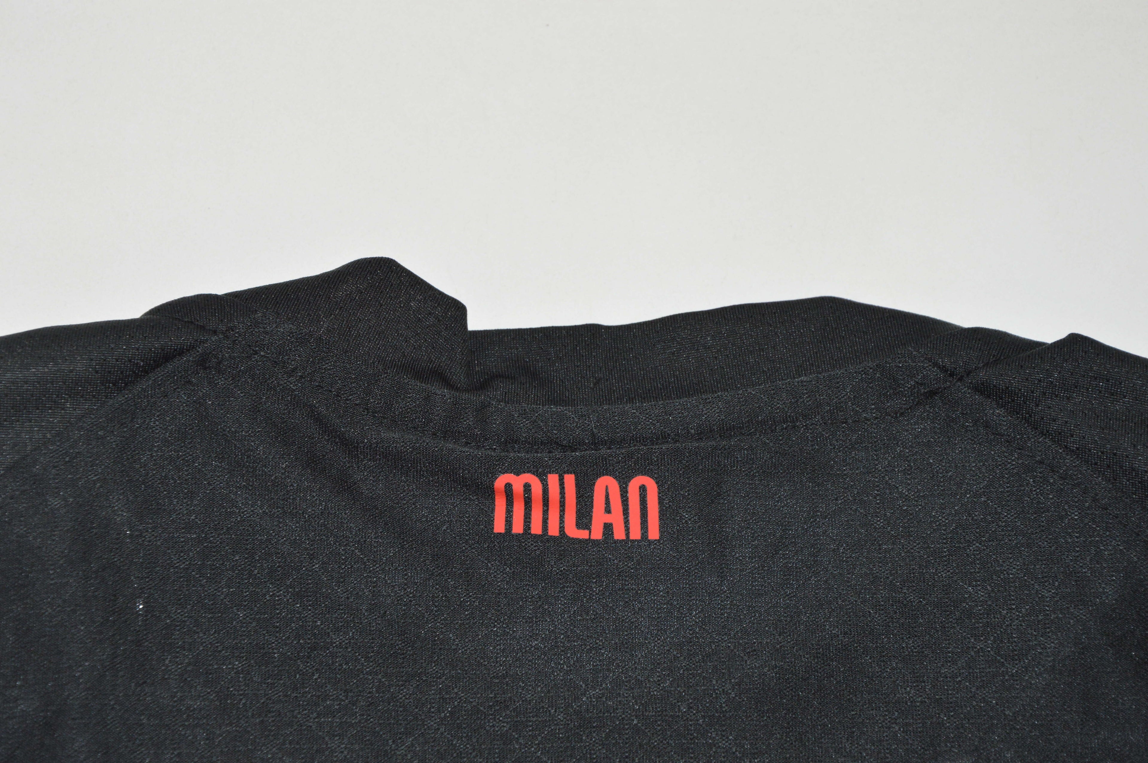 MILAN Manga larga Version autentica/jugador — Serie A
