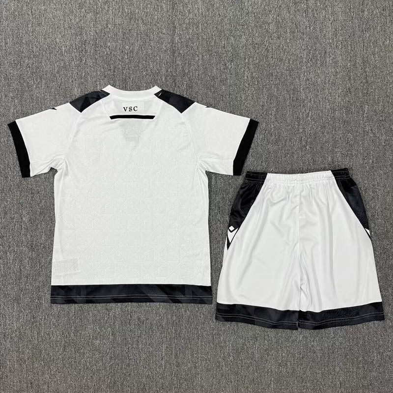 25-26 Vitoria de Guimaraes Home Kids kit