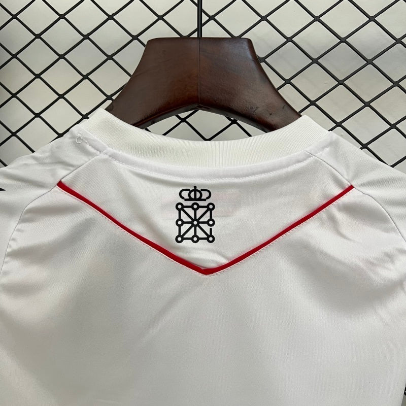 Osasuna 2025/26 Third Away kid kit Size: 16-28