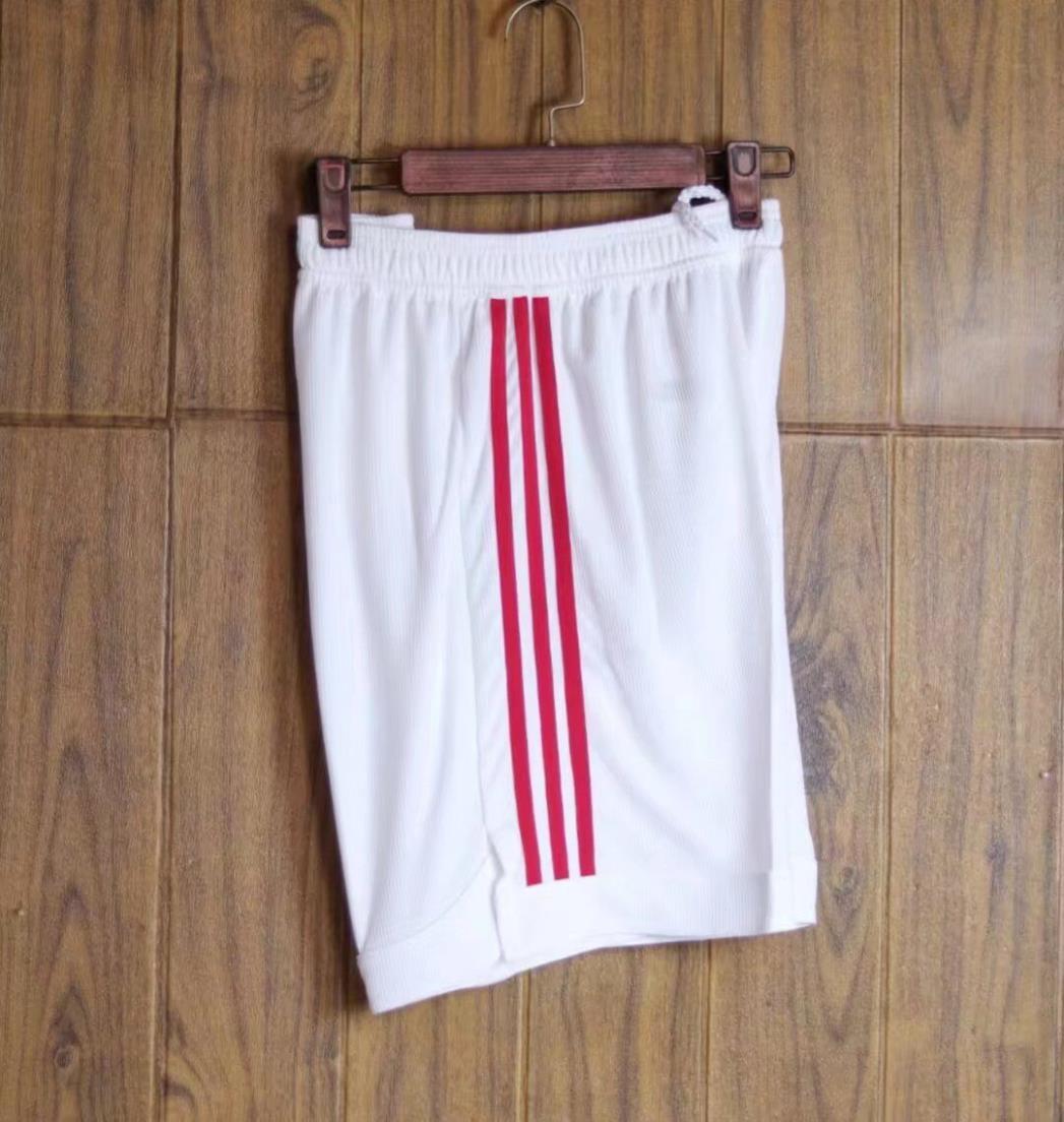 CHINA 2002 Pantalon corto — National Retro