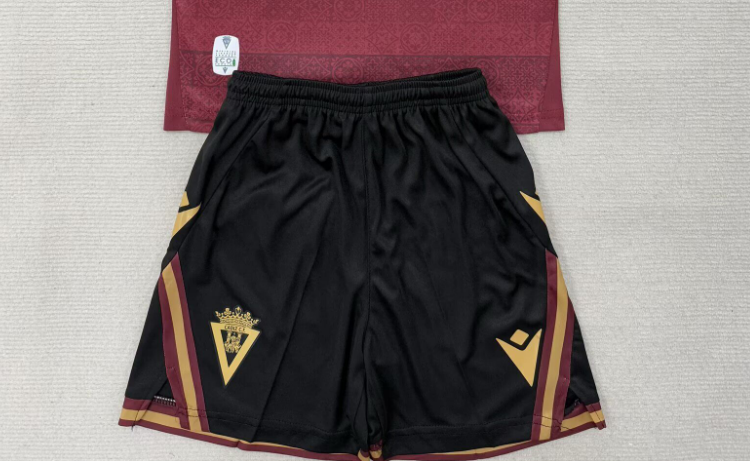CADIZ Pantalon corto — LaLiga