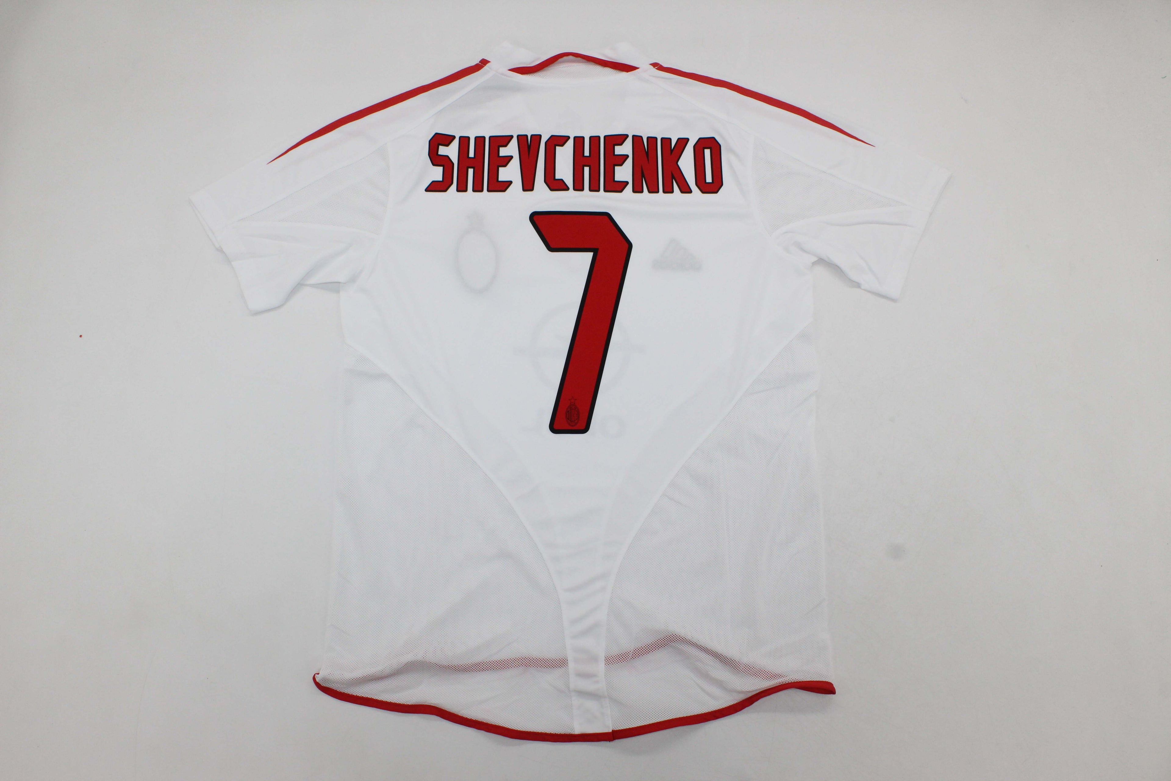 MILAN 04-05 — Club Retro