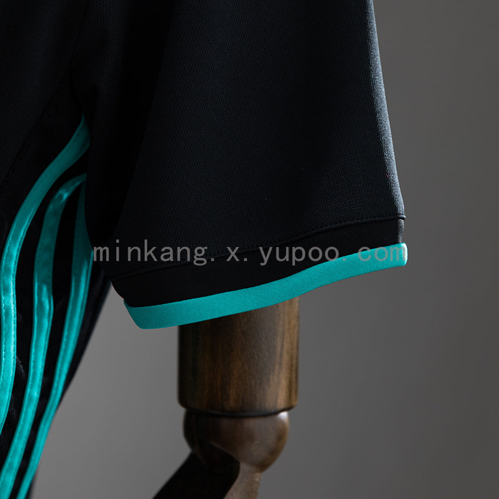 Retro Real Madrid 17/18 Away S-XXL