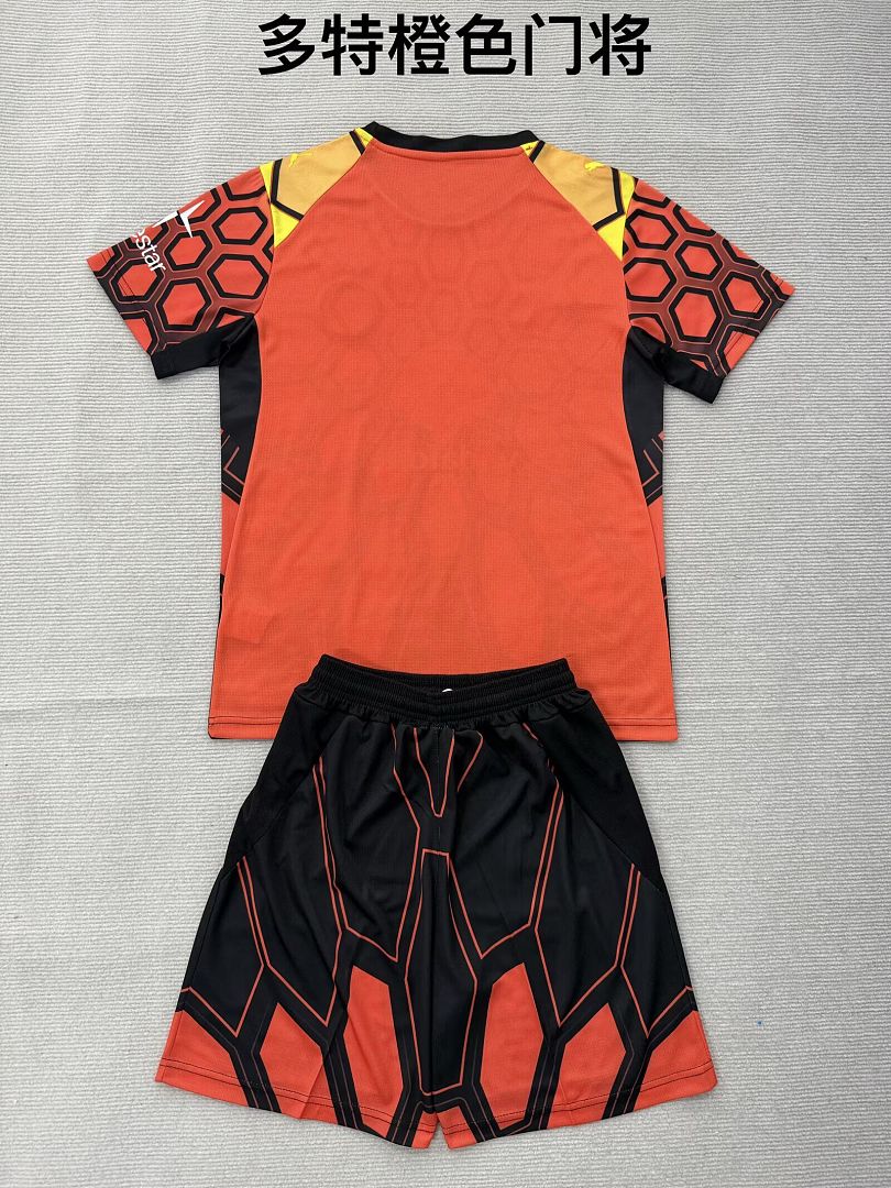 Borussia Dortmund 2026/27 Red and Black Goalkeeper Kid Kit 16-28