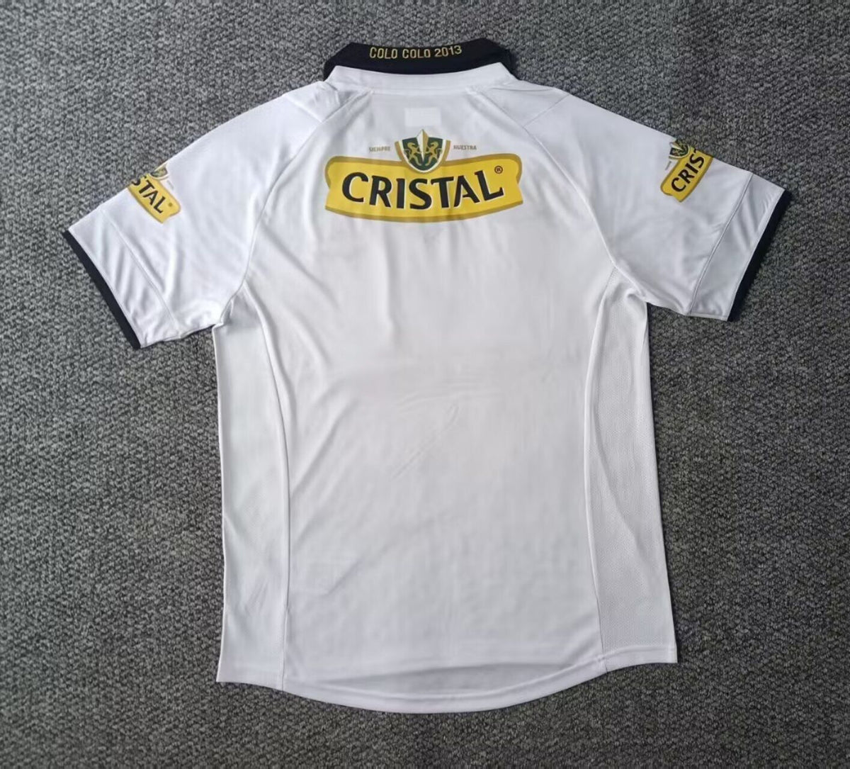 COLO COLO 13 — Club Retro
