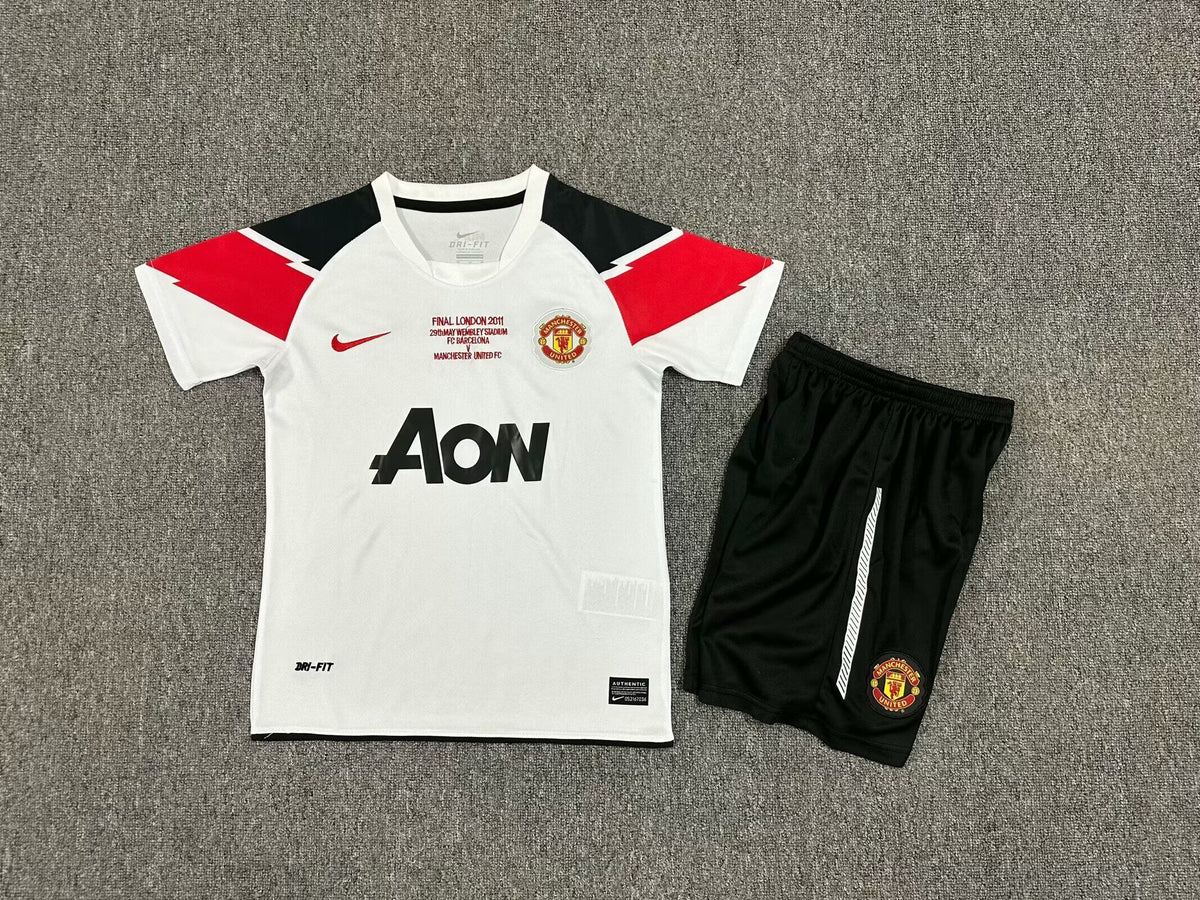MAN U 10-11 UCL FINAL Kit infantil — Club Retro