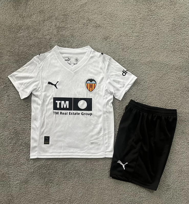 25-26 Valencia home kid kit