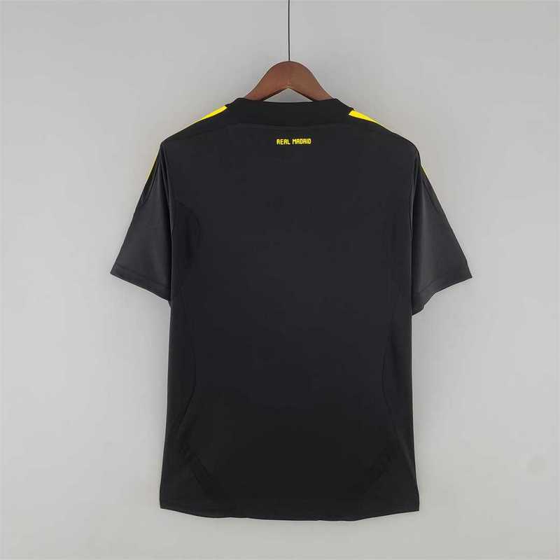 11-12 Real Madrid goalkeeper black