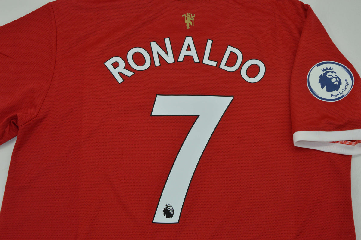 MAN U 21-22 — Club Retro