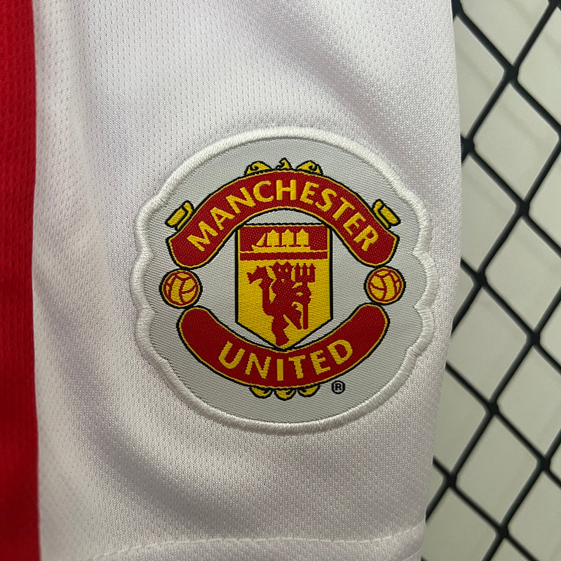 Manchester United 09-10 home kid kits