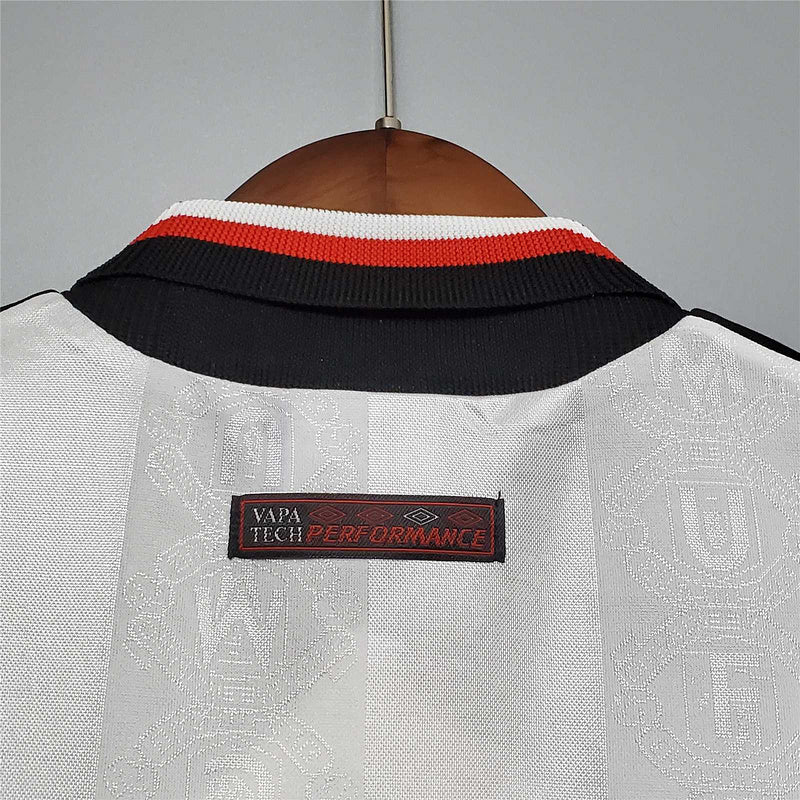 98-99 Manchester United away