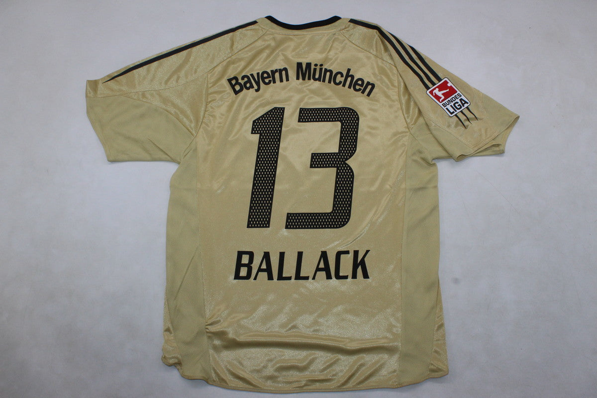 BAYERN 04-05 — Club Retro