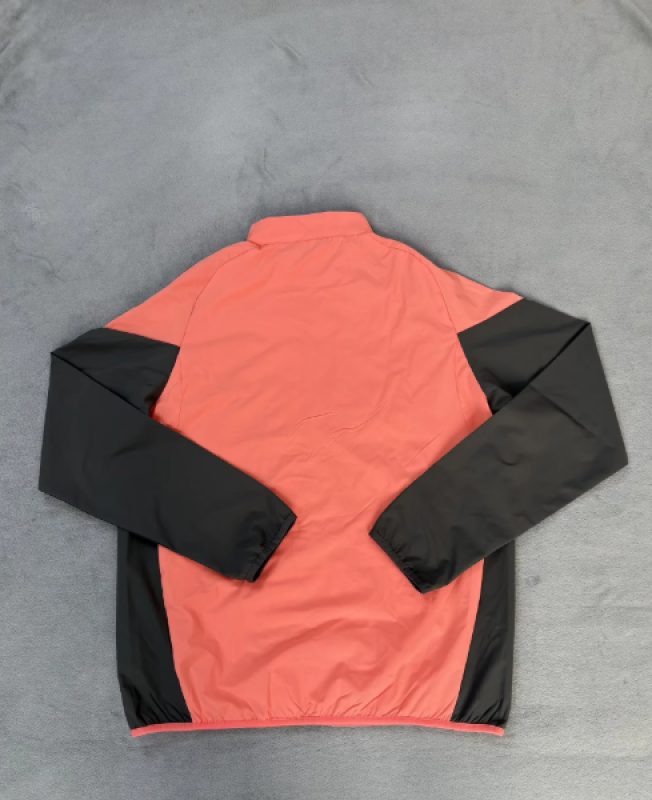 25-26 Bayern Orange Windbreaker