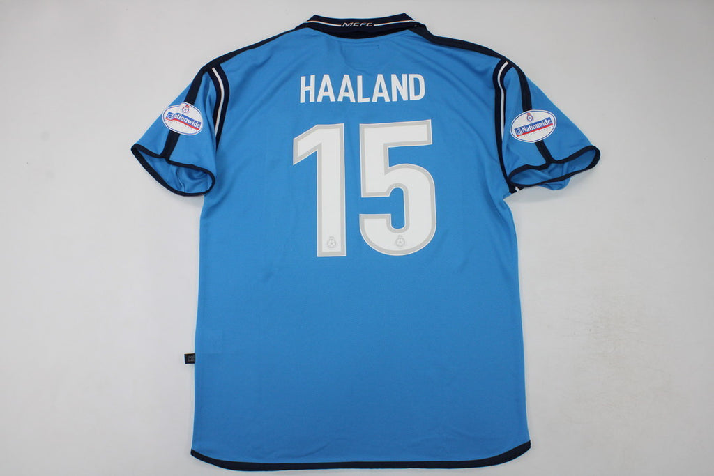 MAN CITY 01-02 — Club Retro