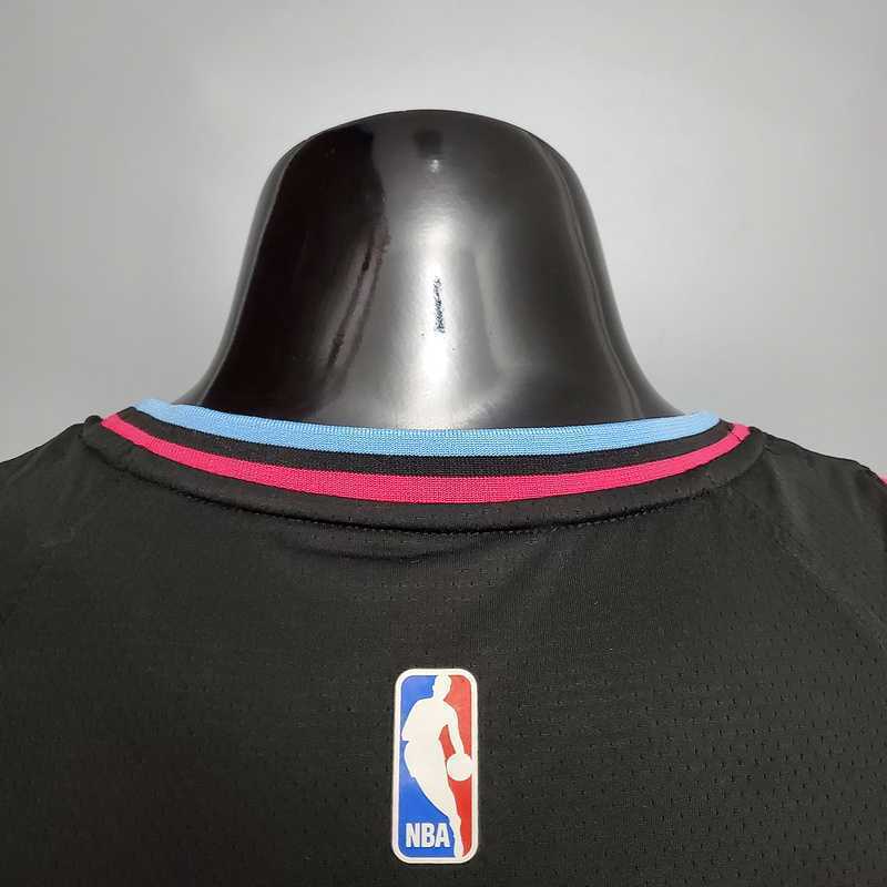HERRO#14 Miami Heat V-neck black