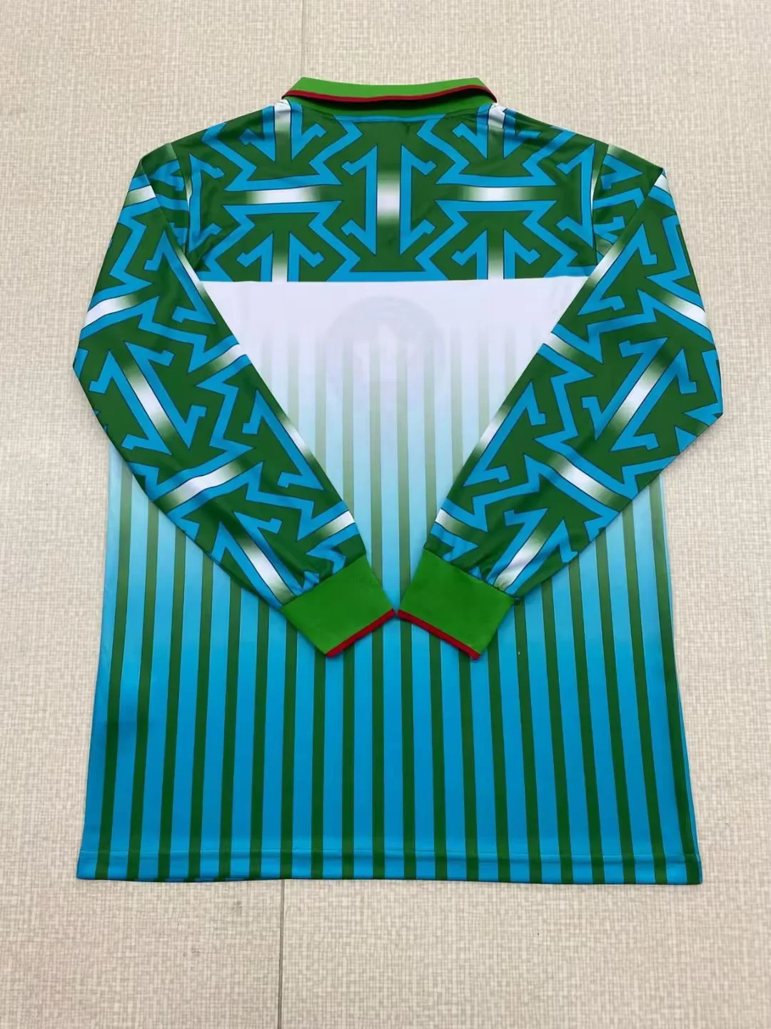 MOROCCO 94-95 Manga larga — National Retro