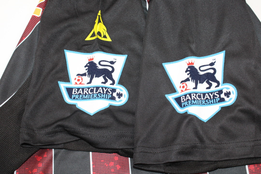 MAN CITY 08-09 — Club Retro