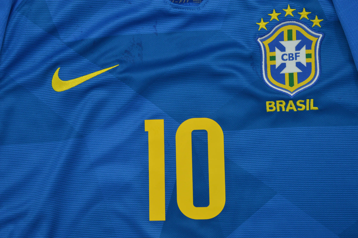 BRASIL 18 — National Retro