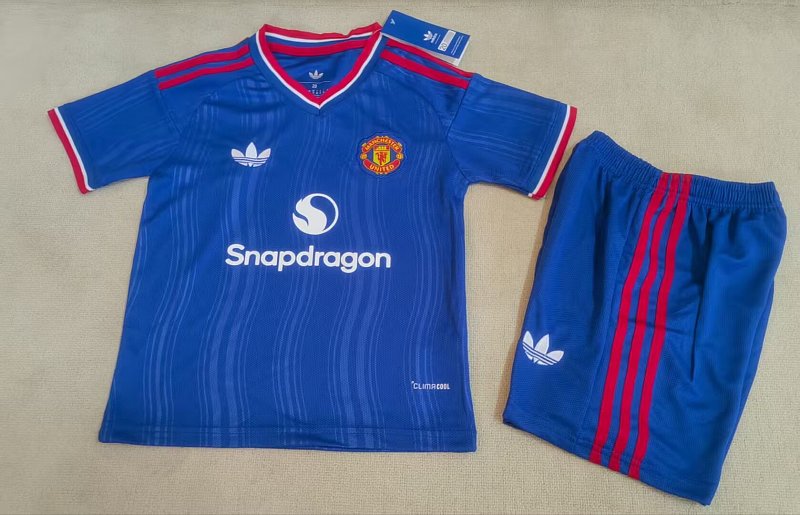26-27 MNU Away Kids — Jsonwang 26/27