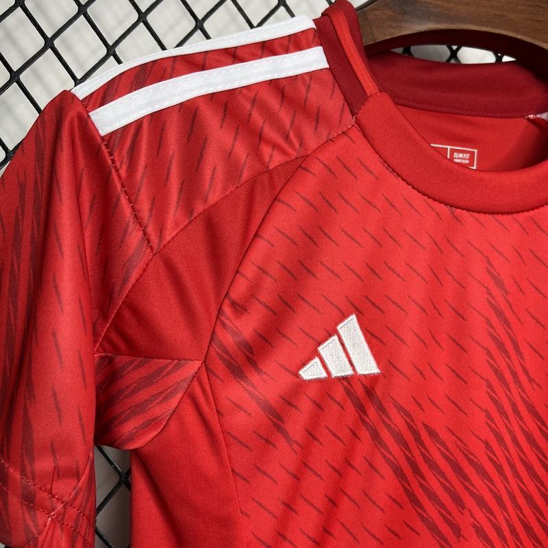 24-25 Nottingham Forest home kid kit