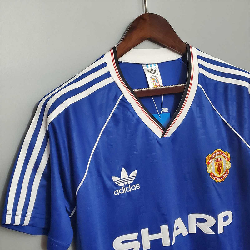 88-89 Manchester United away blue
