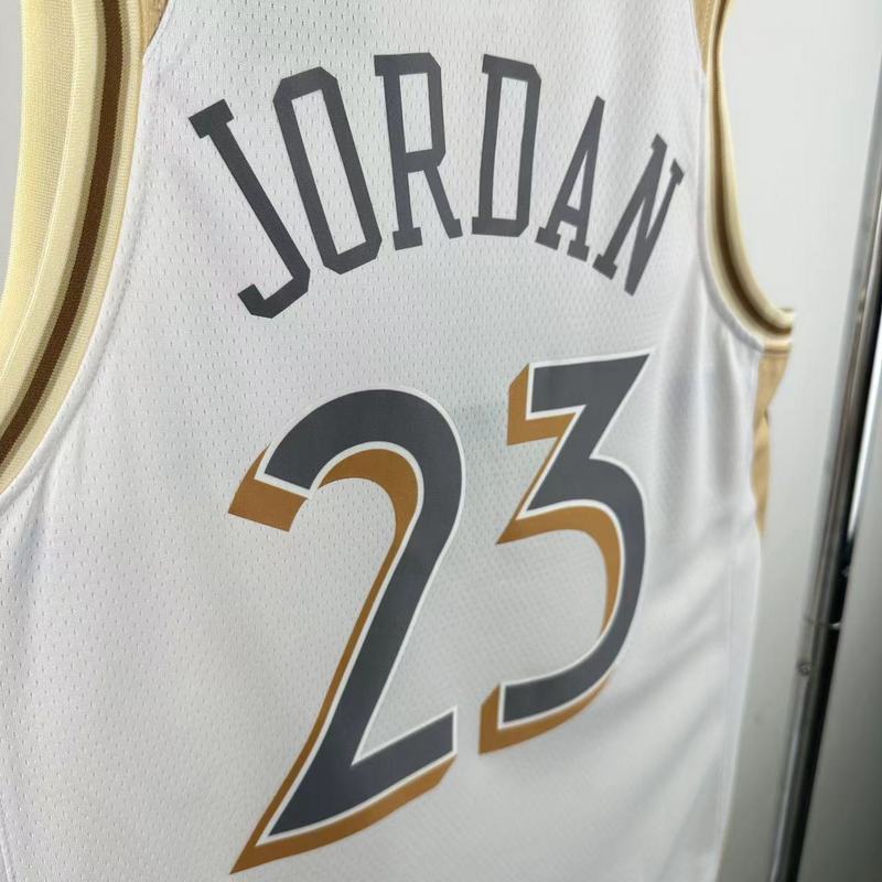 Season 2025 Chicago Bulls White No.23 Jordan NBA Jersey