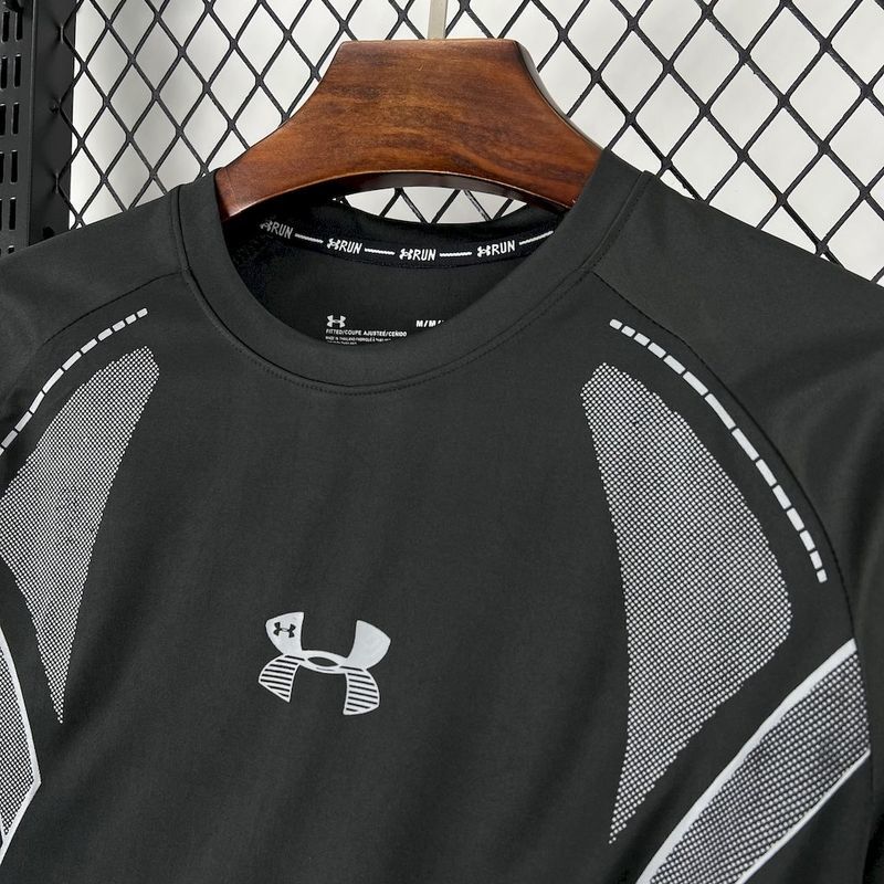 YY.UA 1040 Black