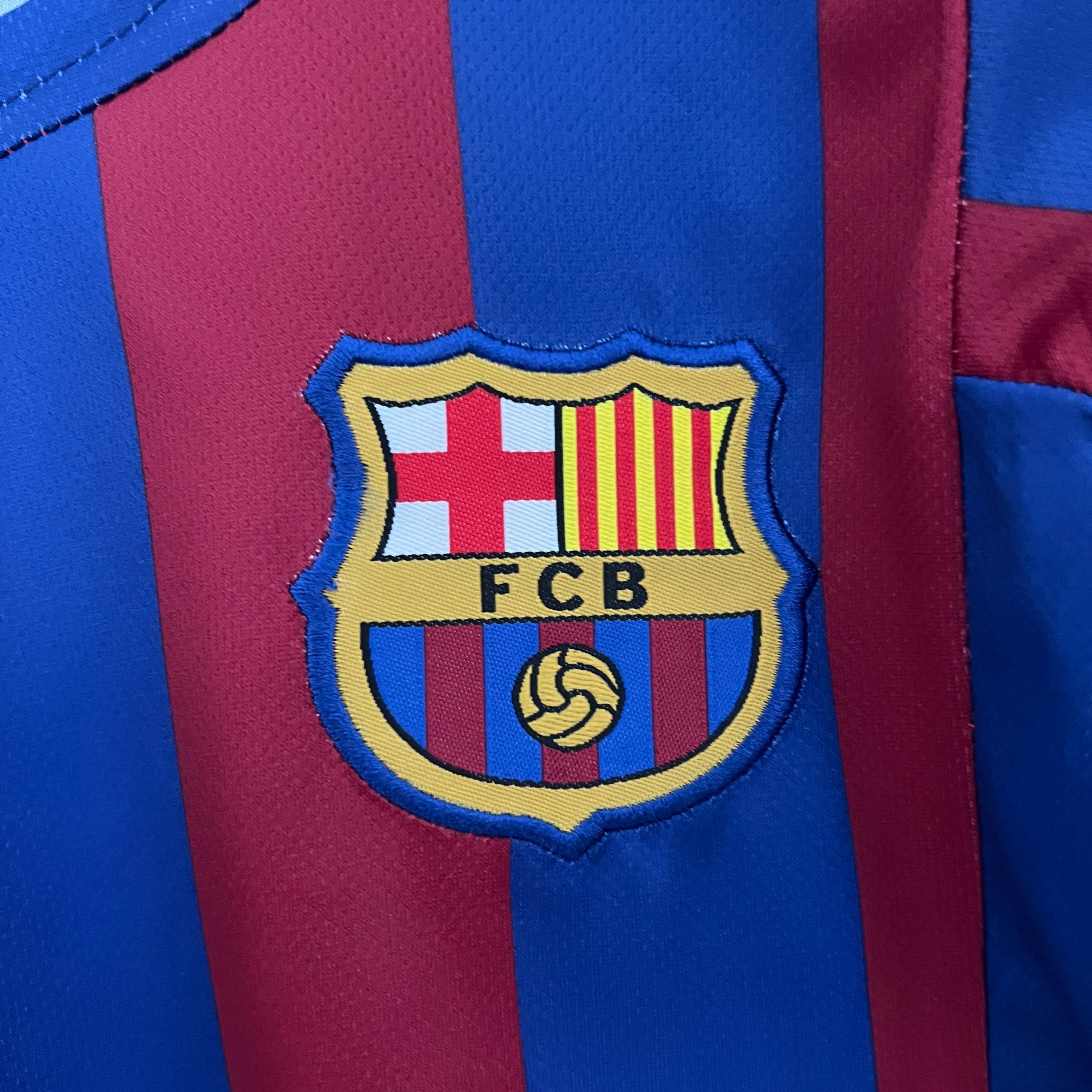kids Barcelona 05/06 home size: 16-28