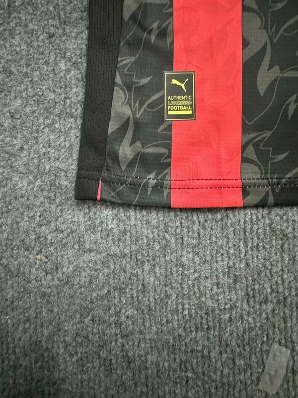 25-26 AC Milan home soccer jersey