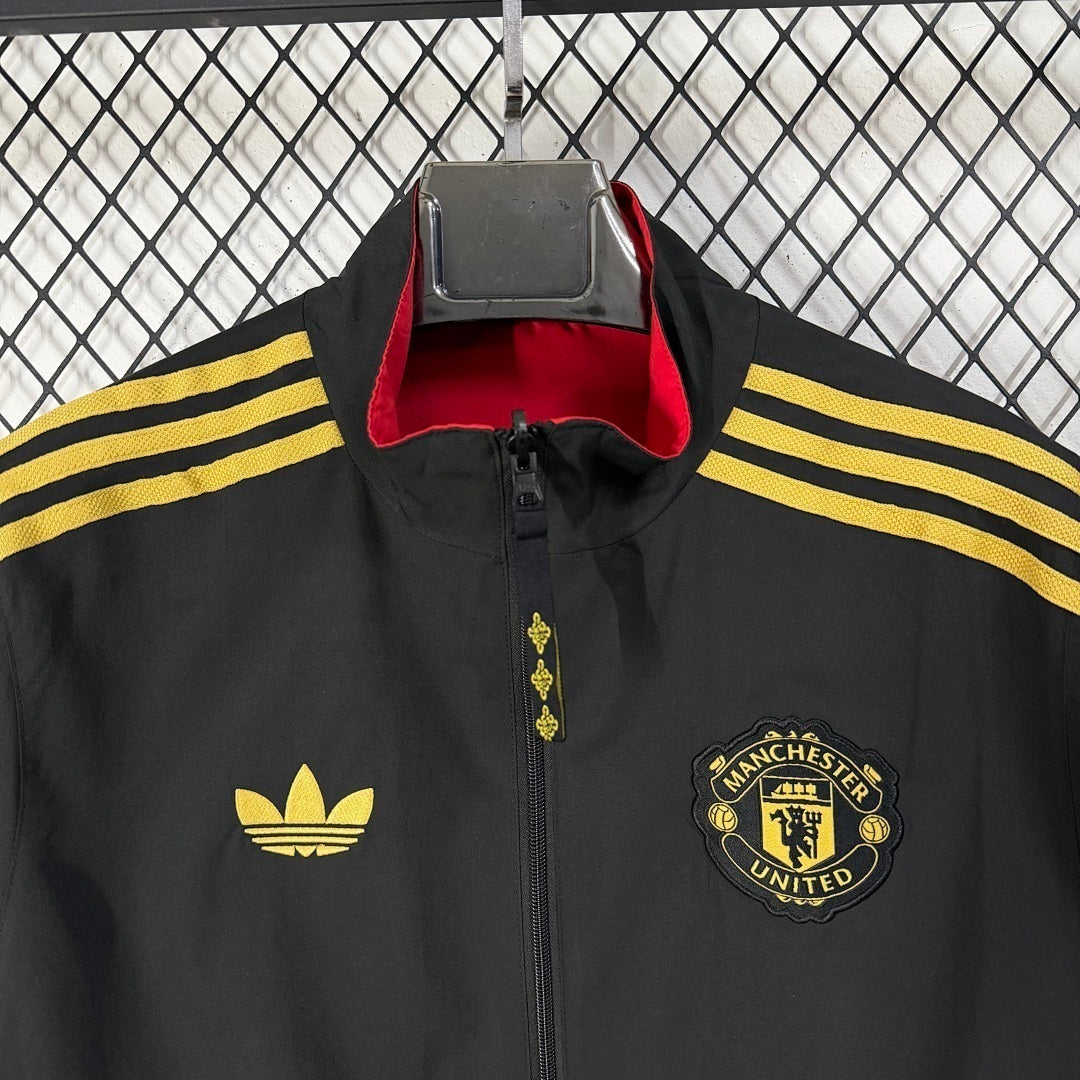 Manchester United 2026/27 Black And Red New Year Reversible windbreaker