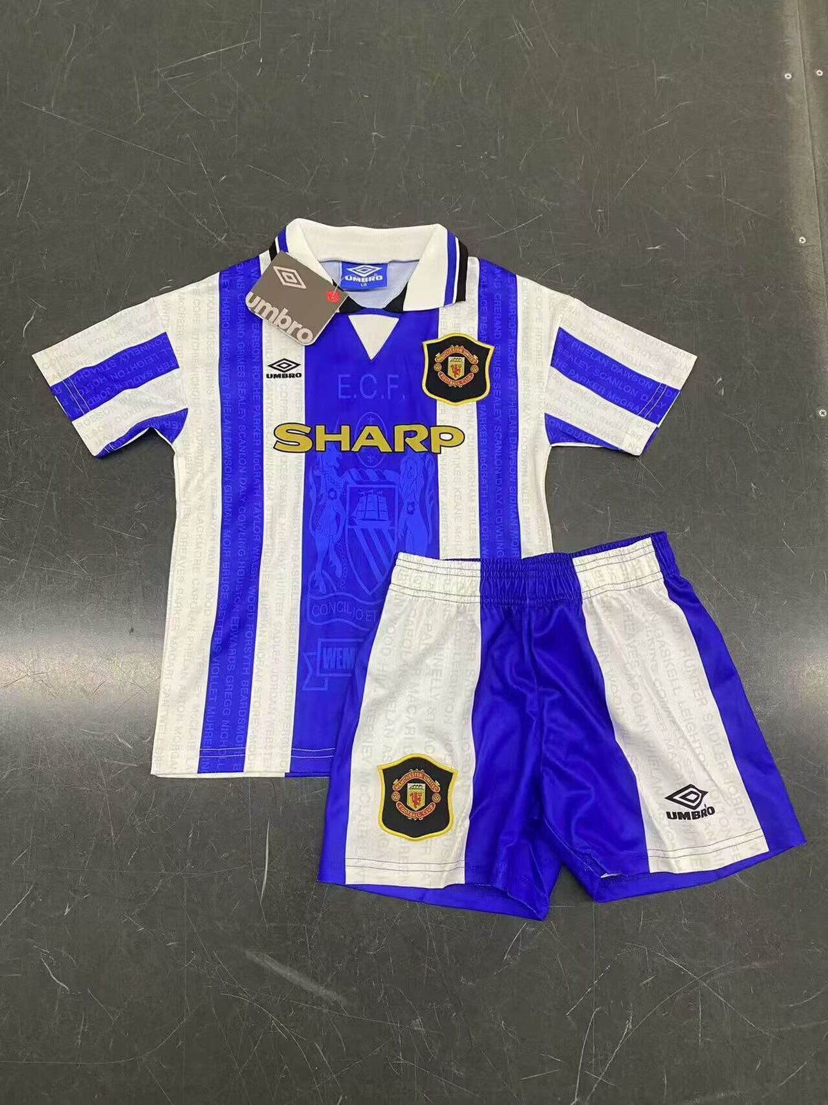 MAN U 94-96 Kit infantil — Club Retro
