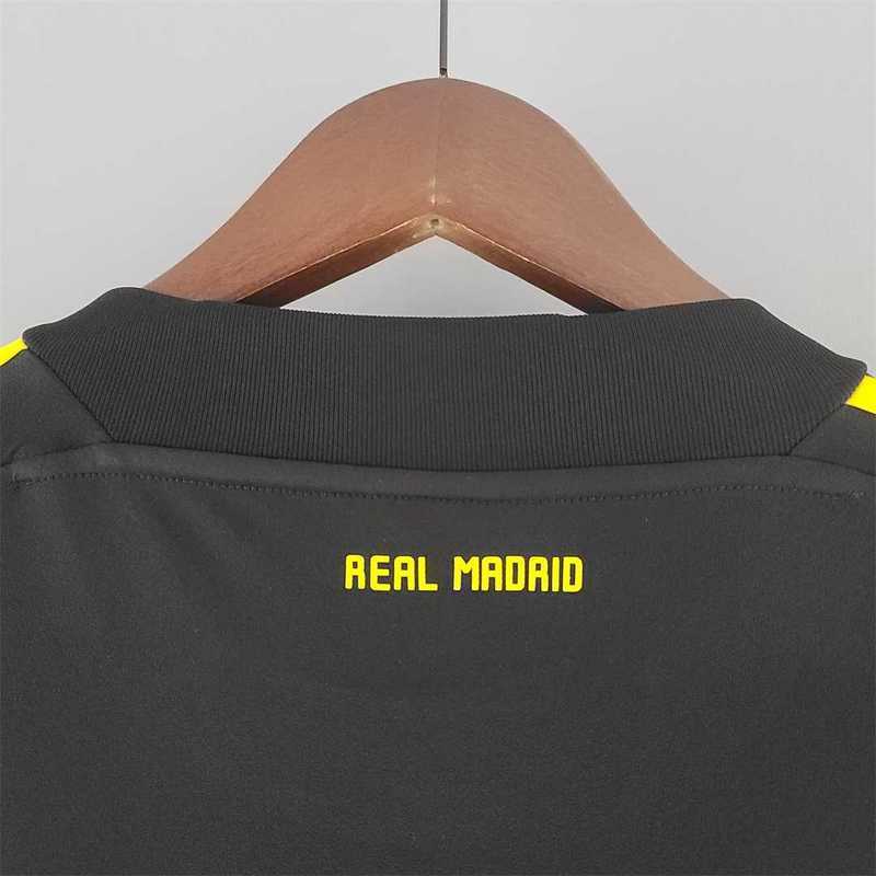 11-12 Real Madrid goalkeeper black