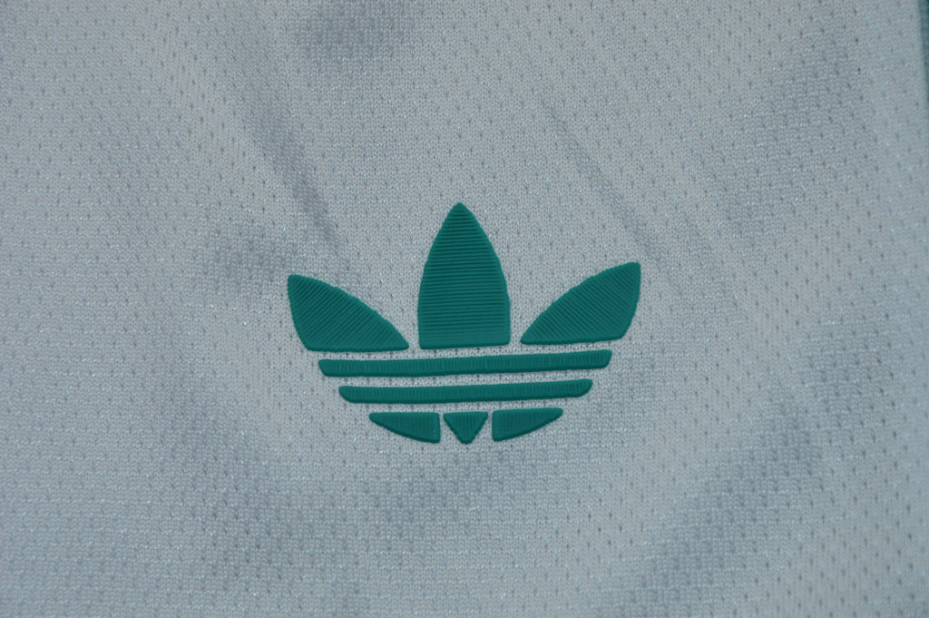 LWP Kit infantil Version autentica/jugador — Premier League - Championship