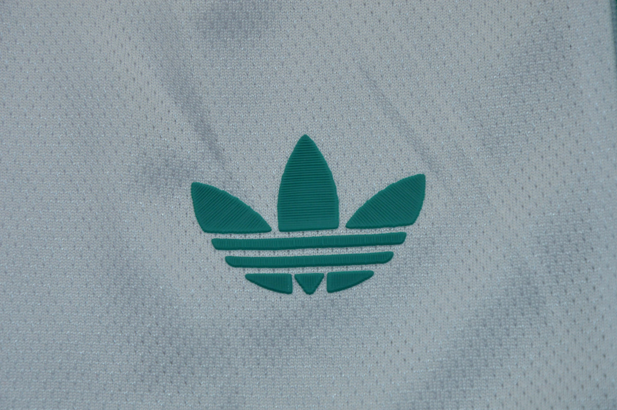 LWP Kit infantil Version autentica/jugador — Premier League - Championship