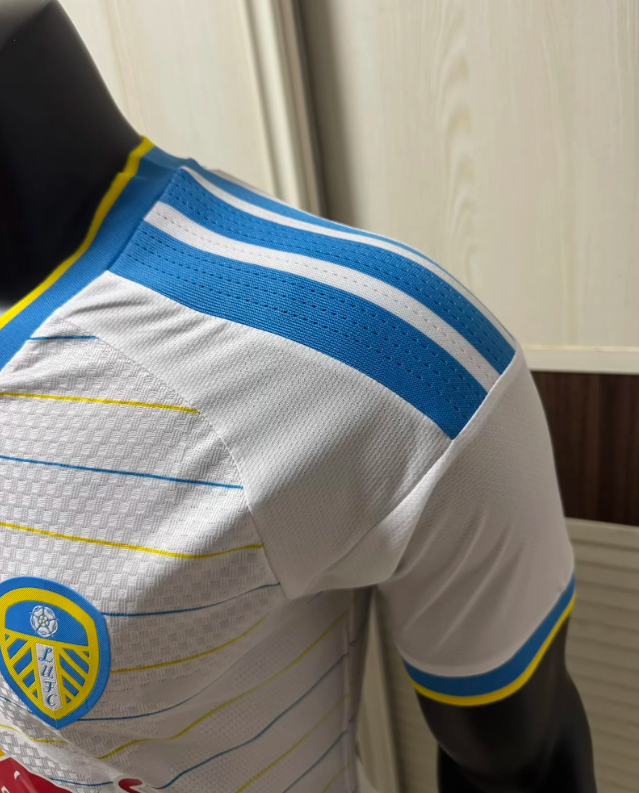 LEEDS UNITED Version jugador — 26-27 Fake