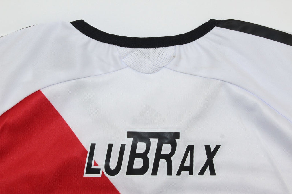 RIVER 06-07 — Club Retro
