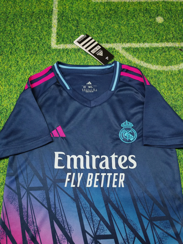 25-26 Real Madrid BLue and Purple Special kid kit