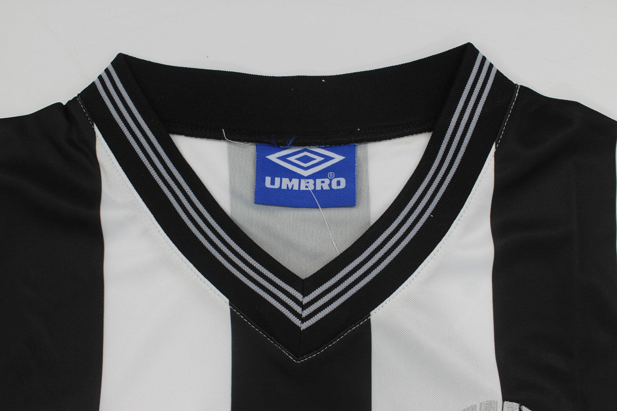 NEWCASTLE 83 — Club Retro