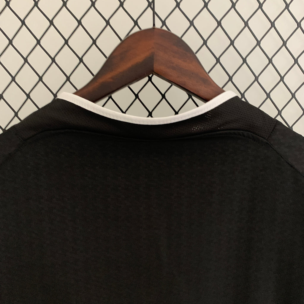Retro M-U 03/04 Away S-XXL