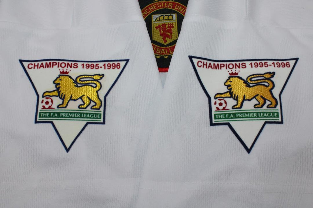 MANU 96-97 AWAY — Club Retro