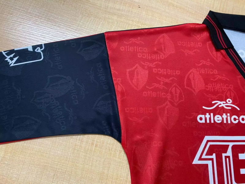 Retro Atlas 1995/96 home long sleeves soccer jersey