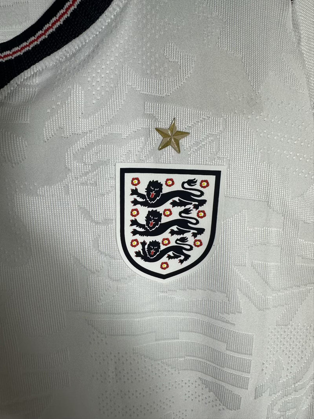 ENGLAND Talla de nina Version autentica/jugador — World Cup 2026