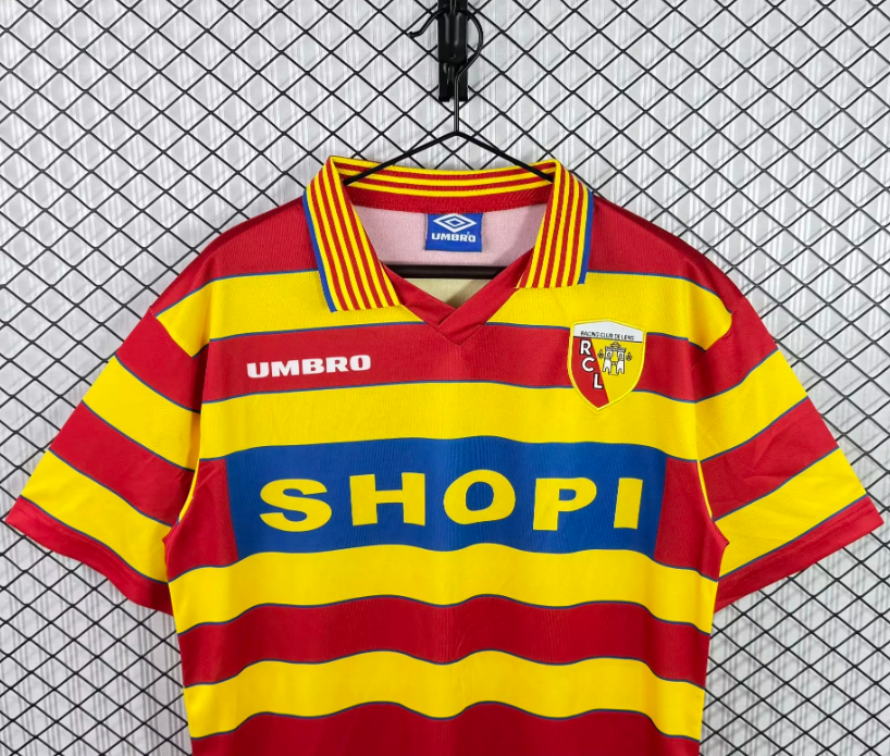 LENS 96-97 — Club Retro