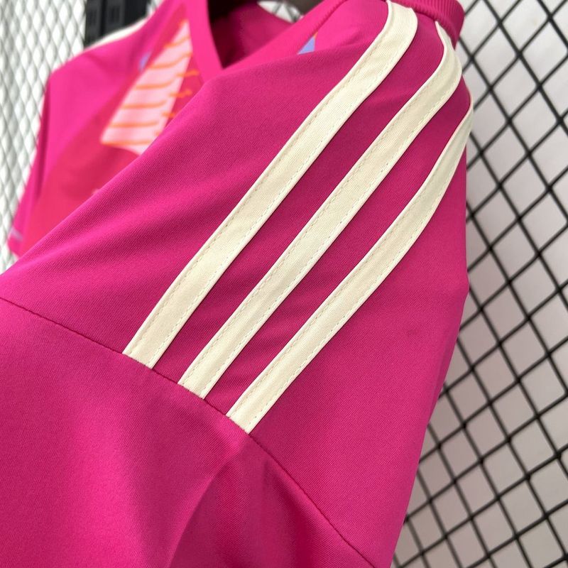 25-26 Flamengo pink goalkeeper jersey