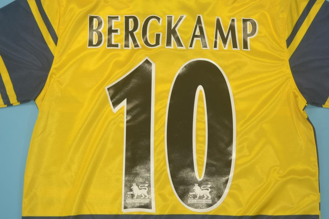 ARSENAL 97-98 AWAY — Club Retro