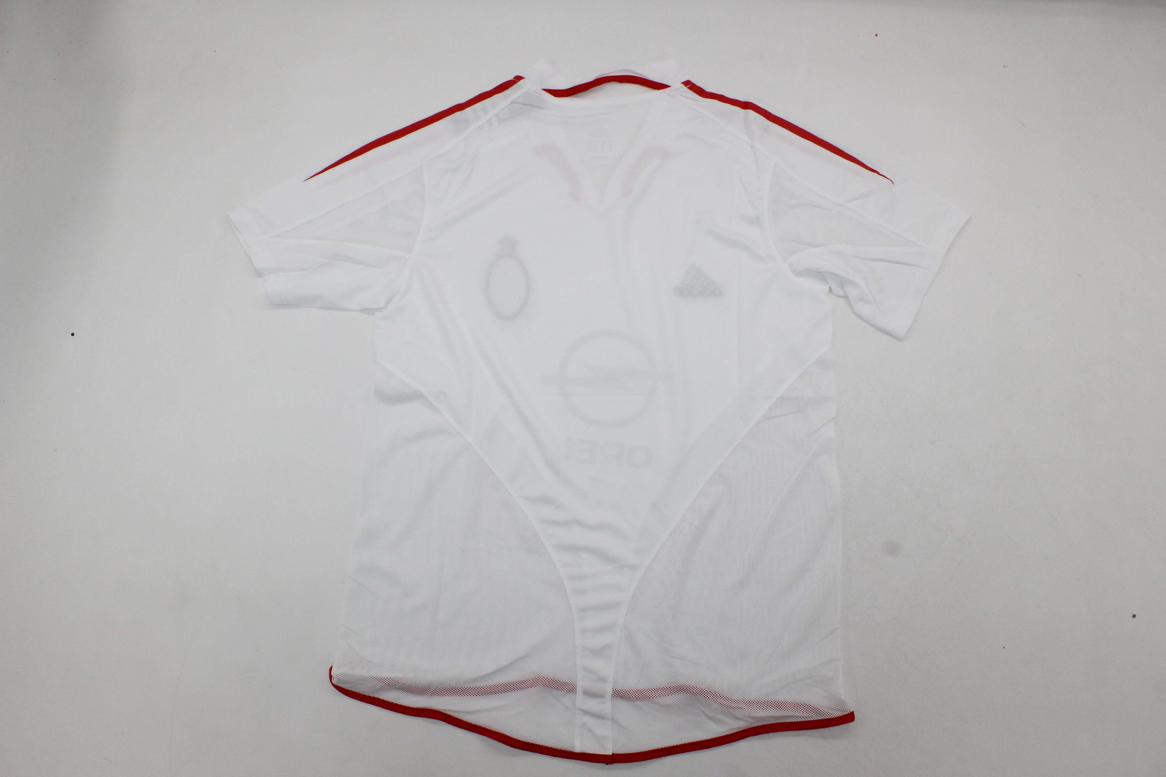 MILAN 04-05 — Club Retro