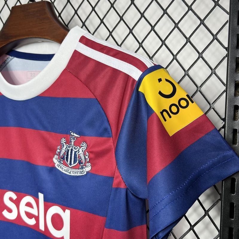 24-25 Newcastle away kid kit