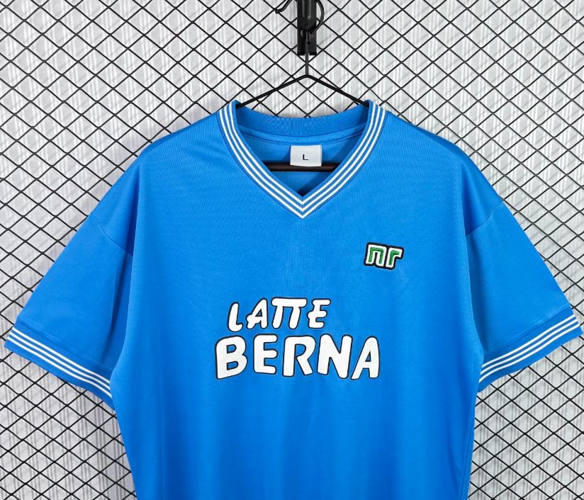 NAPOLES 83-84 — Club Retro